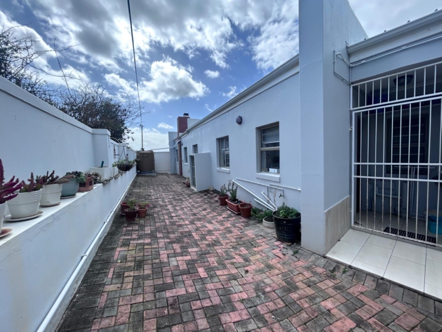 4 Bedroom Property for Sale in Jeffreys Bay Central Eastern Cape